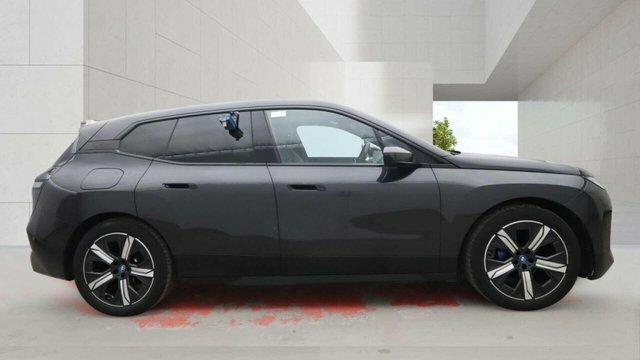 BMW iX M Sport Black #8