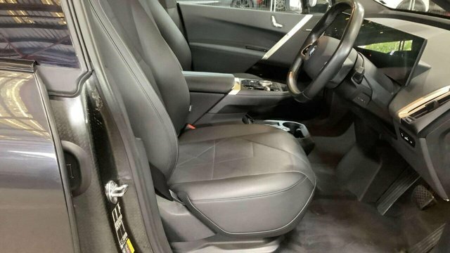 BMW iX 40 76.6Kwh M Sport Blue #2