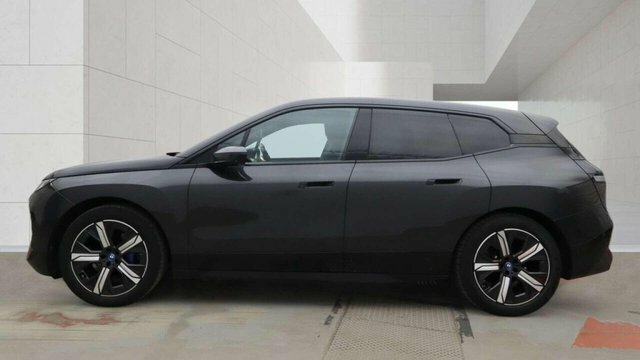 BMW iX M Sport Black #9