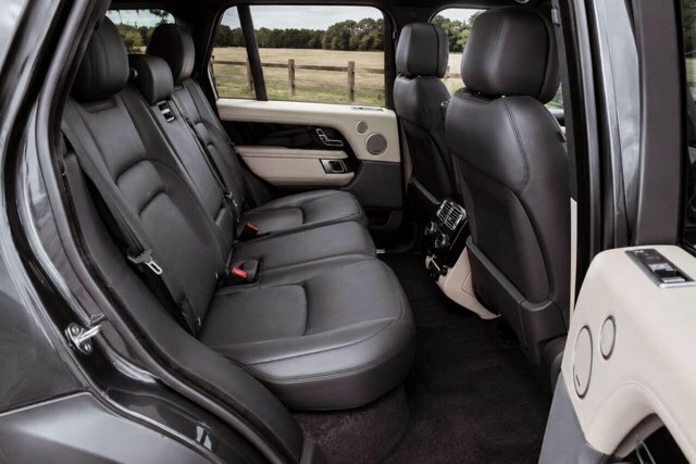 Land Rover Range Rover 2.0 P400e 13.1Kwh Vogue Grey #2
