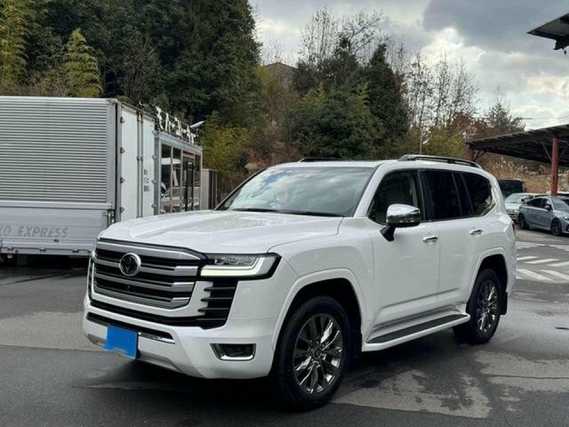 Toyota Land Cruiser 300 Zx 3.3D Bi-turbo White