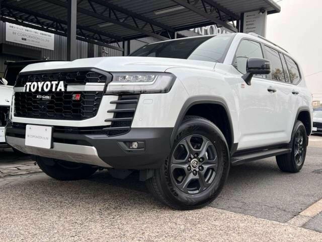 Toyota Land Cruiser 300 Gr Sport 3.3 White #2