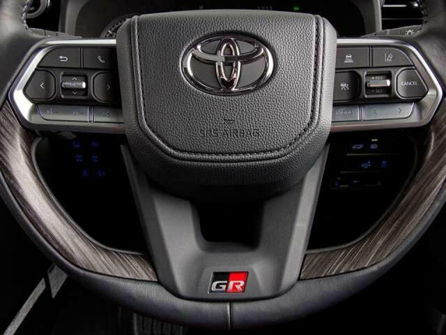 Toyota Land Cruiser 300 Gr Sport 3.3 White #5