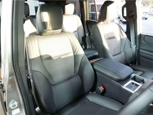Toyota Land Cruiser 2.8D 250 VX First Grey #2