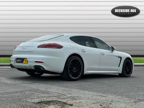 Porsche Panamera 3.0 Panamera D White #3