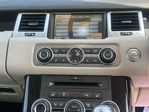 Land Rover Range Rover Sport 3.0 Tdv6 Hse Commandshift - Suv 5 Seats Black #47