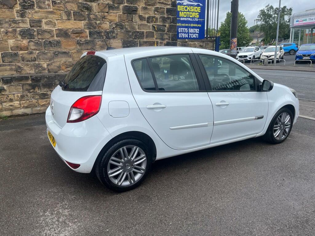 Renault Clio Hatchback 1.2 Dynamique Tomtom Euro 5 201212 CE12FWU White #5