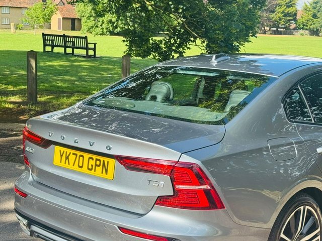 Volvo S60 R Design Black #15
