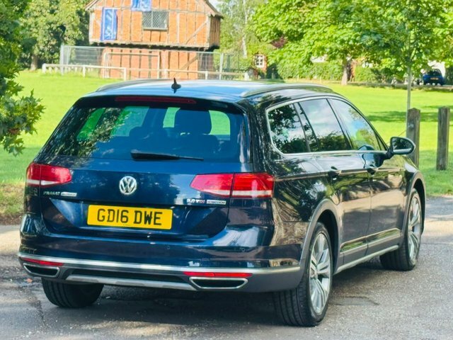 Volkswagen Passat Alltrack 2.0 Tdi Bluemotion Tech Alltrack Estate Blue #5