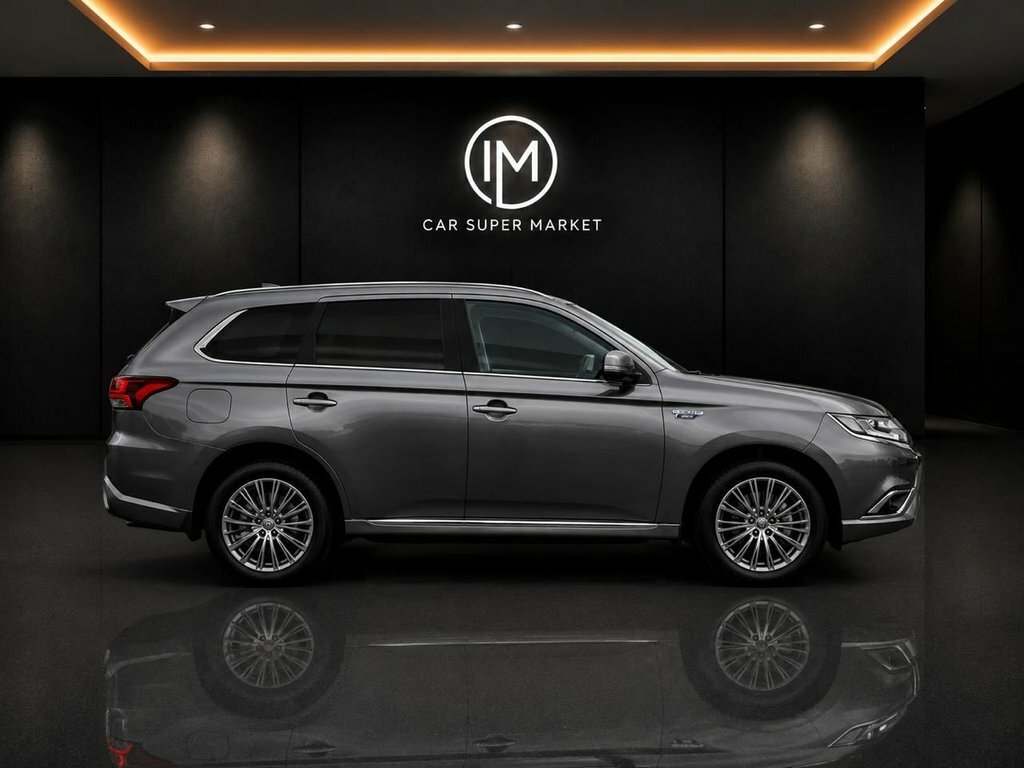 Mitsubishi Outlander 2.4L Exceed Safety DV69VXS Grey #4