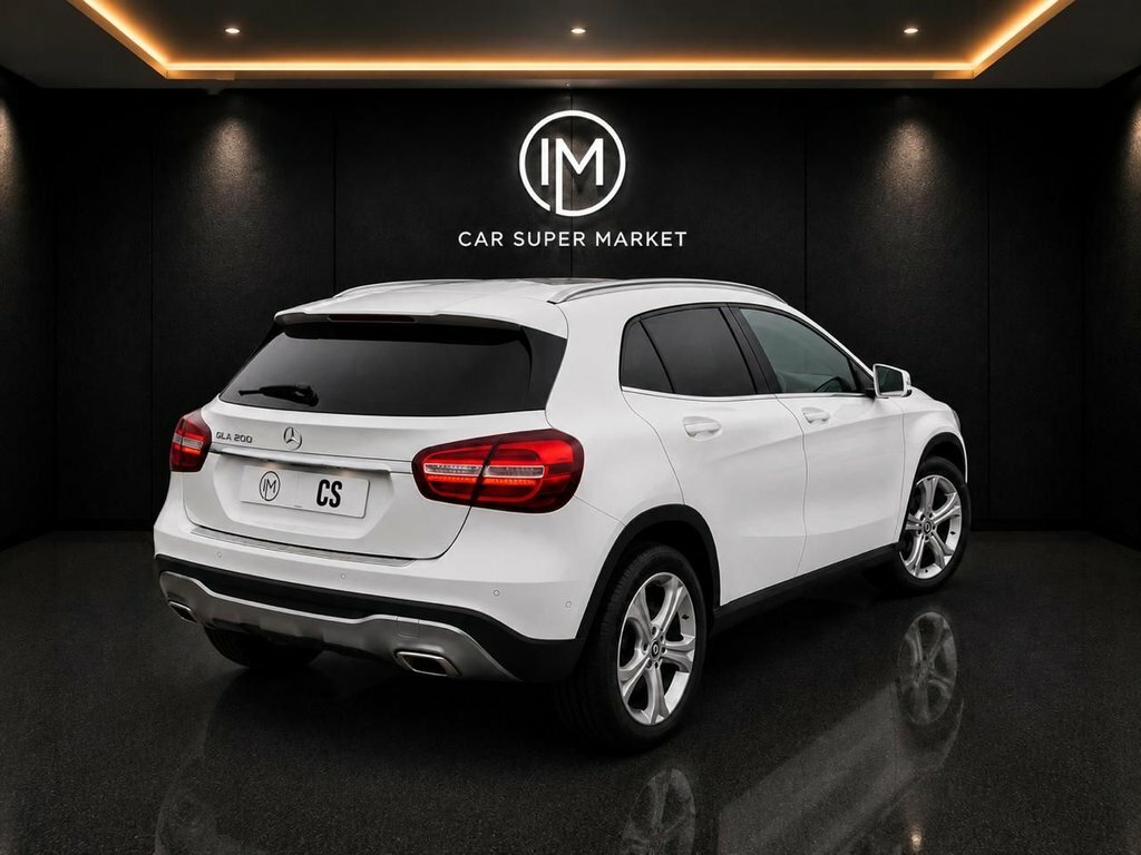 Mercedes-Benz GLA Class 1.6L Sport White #6
