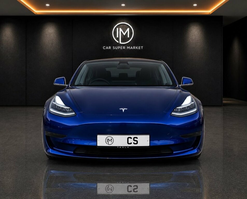 Tesla Model 3 Saloon Blue