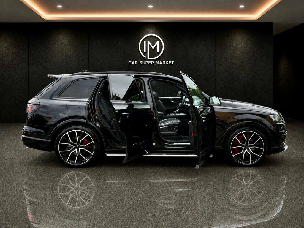 Audi SQ7 Suv Black #3