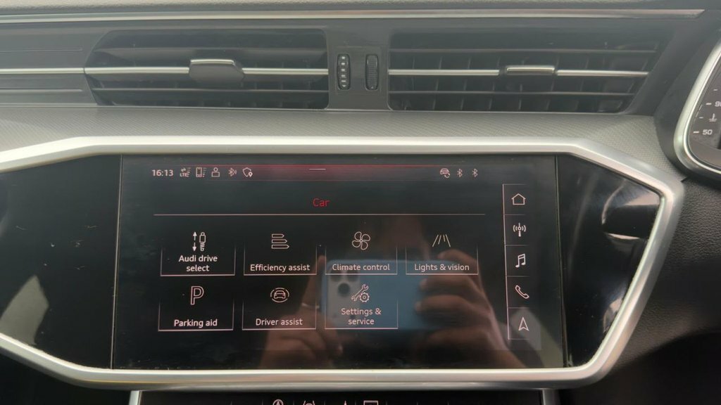 Audi A6 Avant 2L S Line Black #21