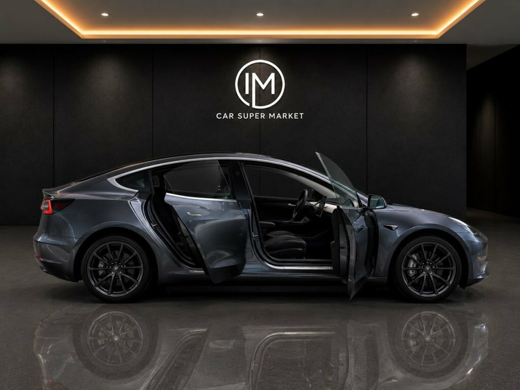 Tesla Model 3 Saloon Grey #4