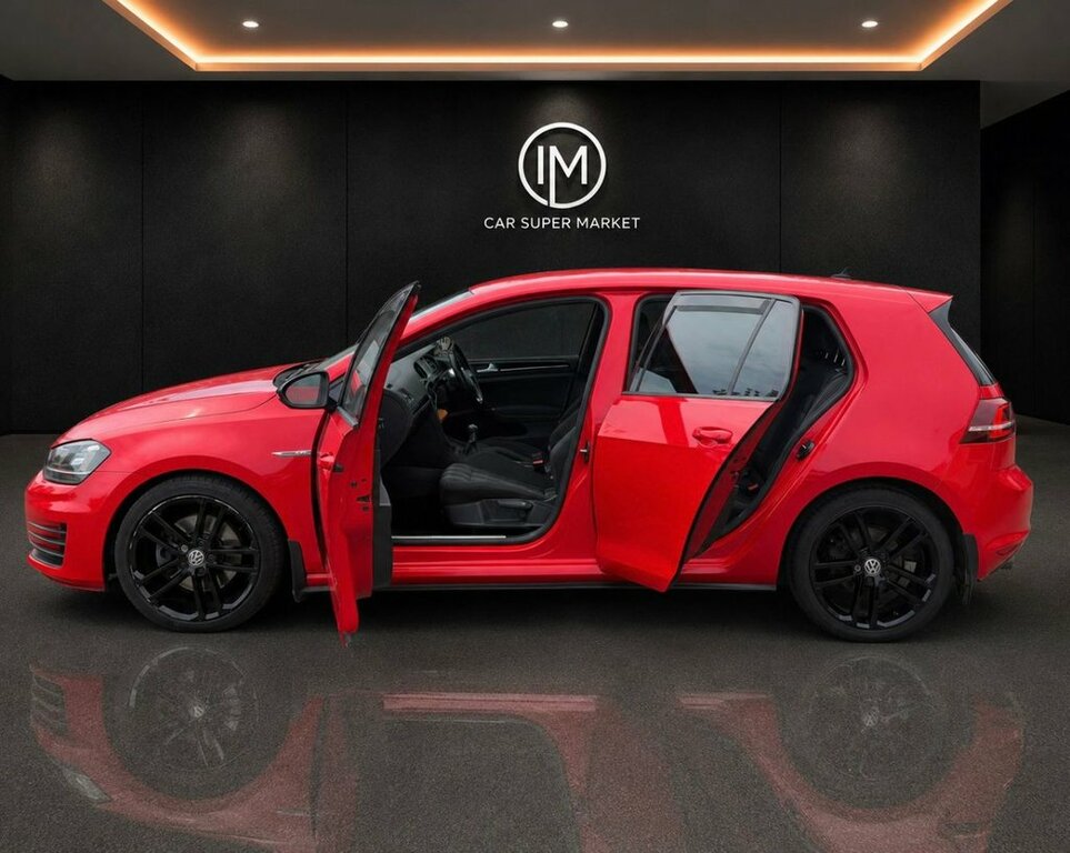 Volkswagen Golf 2L Gtd Red #6