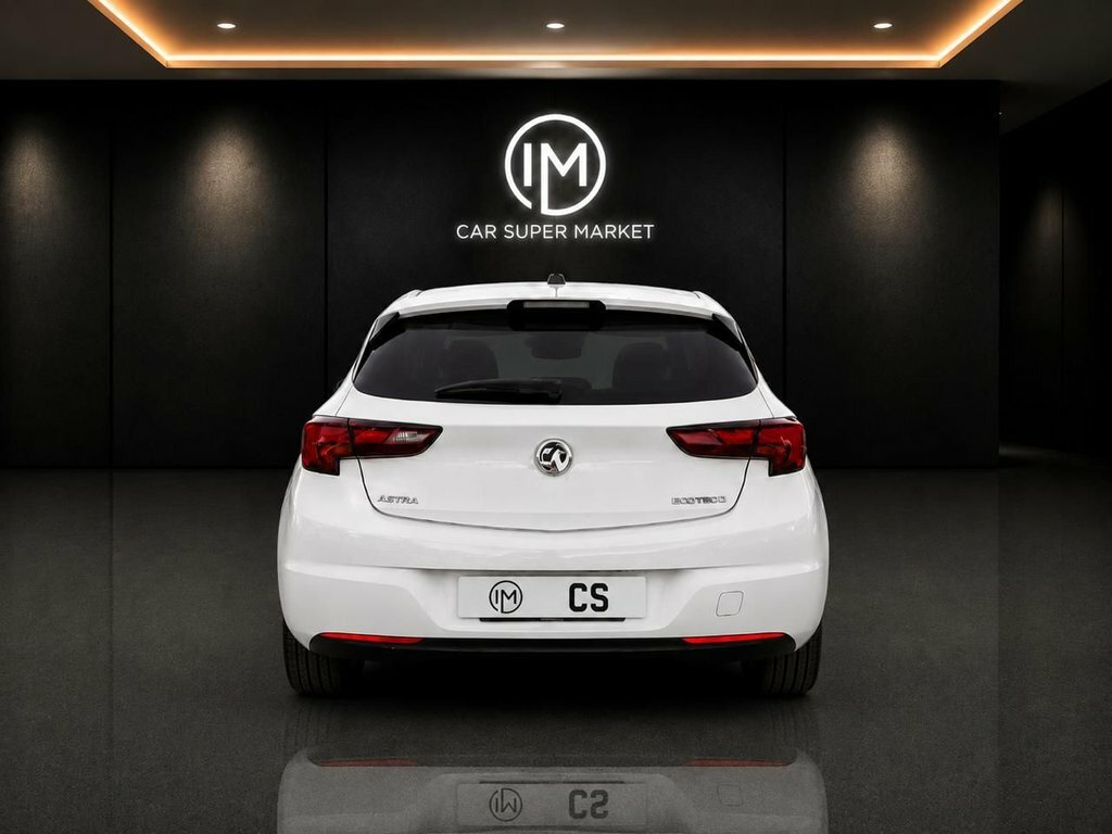 Vauxhall Astra 1.6L Tech Line Nav White #5