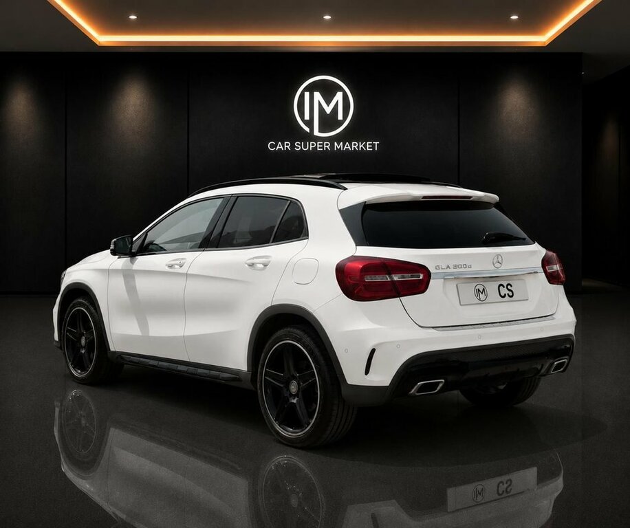 Mercedes-Benz GLA Class 2.1L Amg Line White #4