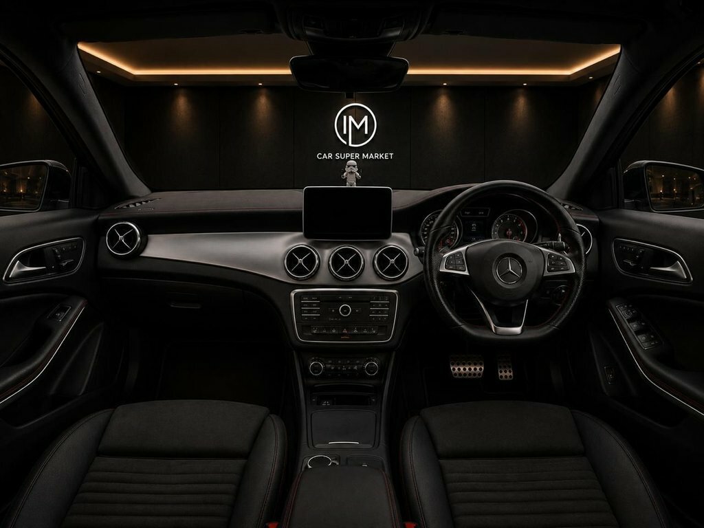 Mercedes-Benz GLA Class Gla 200 D Amg Line White #14