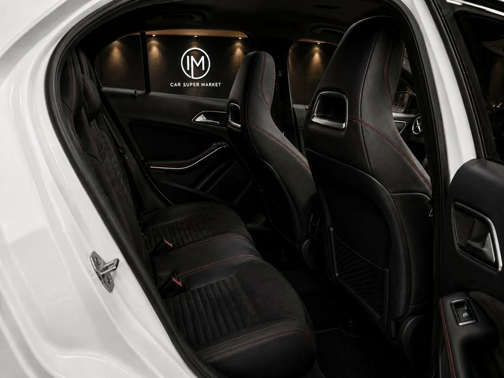 Mercedes-Benz GLA Class Gla 200 D Amg Line White #20