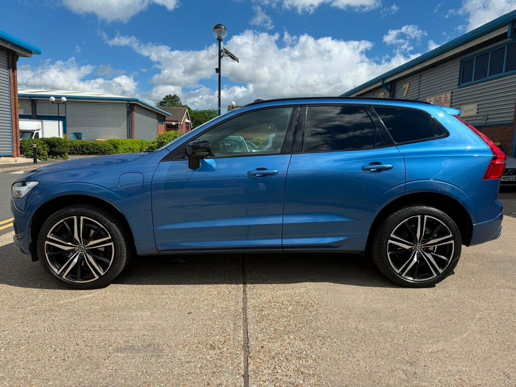Volvo XC60 2.0H T8 Twin Engine Recharge 11.6Kwh R-design Pro LM71UOB Blue #2