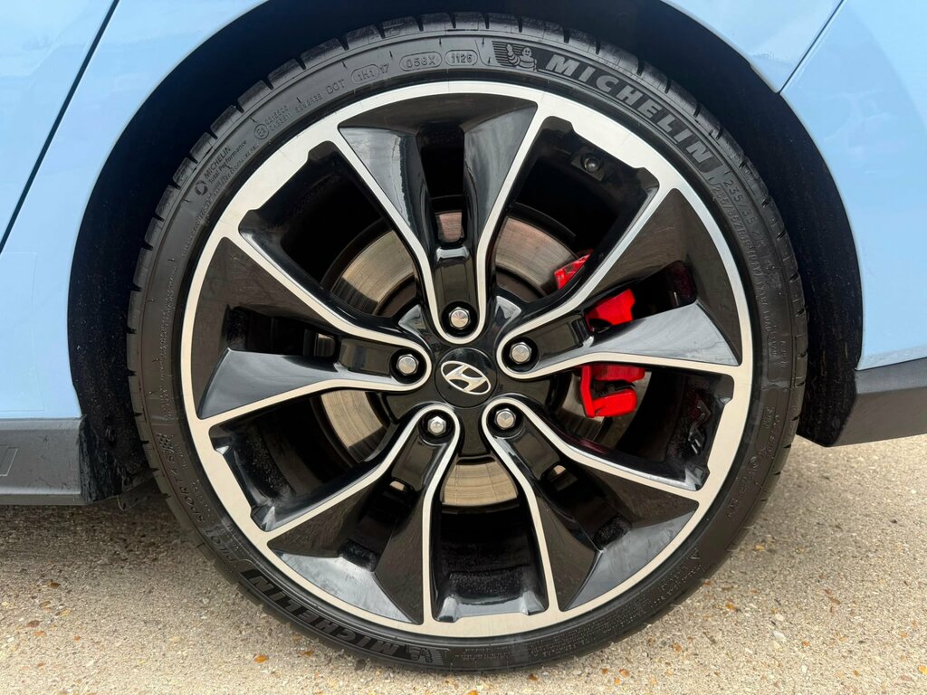Hyundai I30 Hatchback Black #37