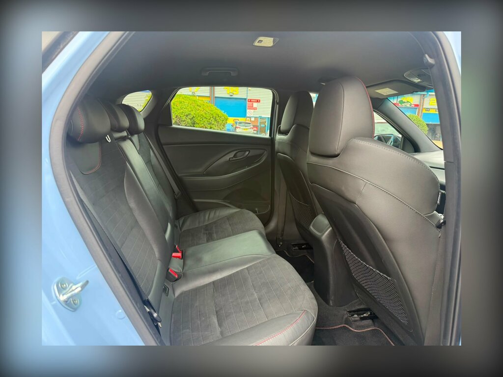 Hyundai I30 Hatchback Black #55