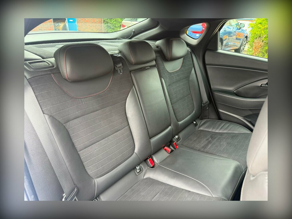 Hyundai I30 Hatchback Black #57