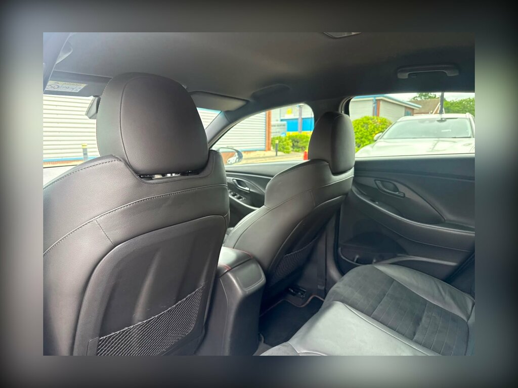 Hyundai I30 Hatchback Black #50