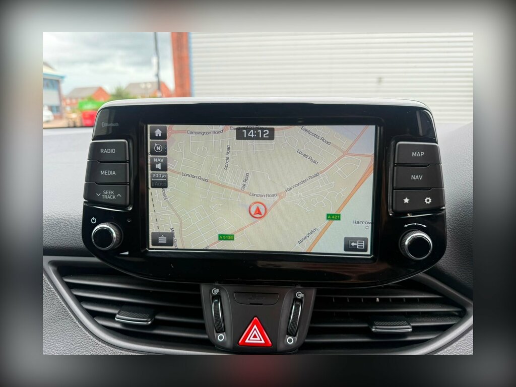 Hyundai I30 Hatchback Black #24