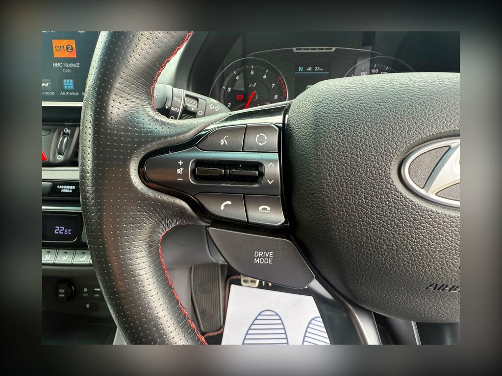 Hyundai I30 Hatchback Black #25