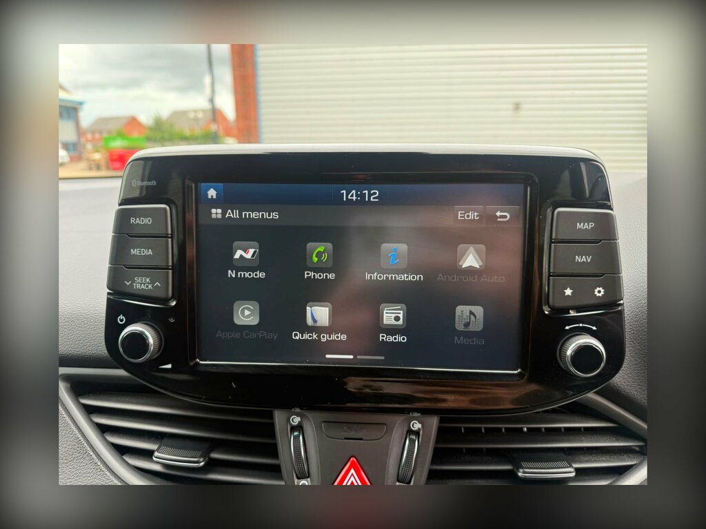 Hyundai I30 Hatchback Black #22