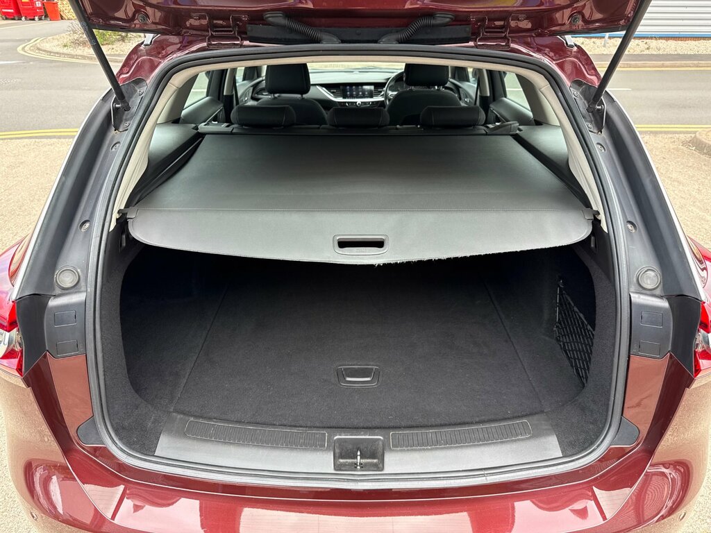 Vauxhall Insignia Sri Vx-line White #59