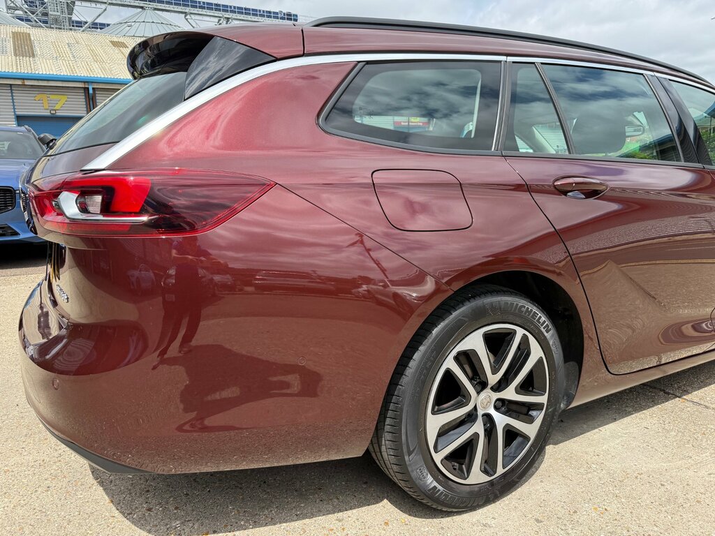 Vauxhall Insignia Sri Vx-line White #13