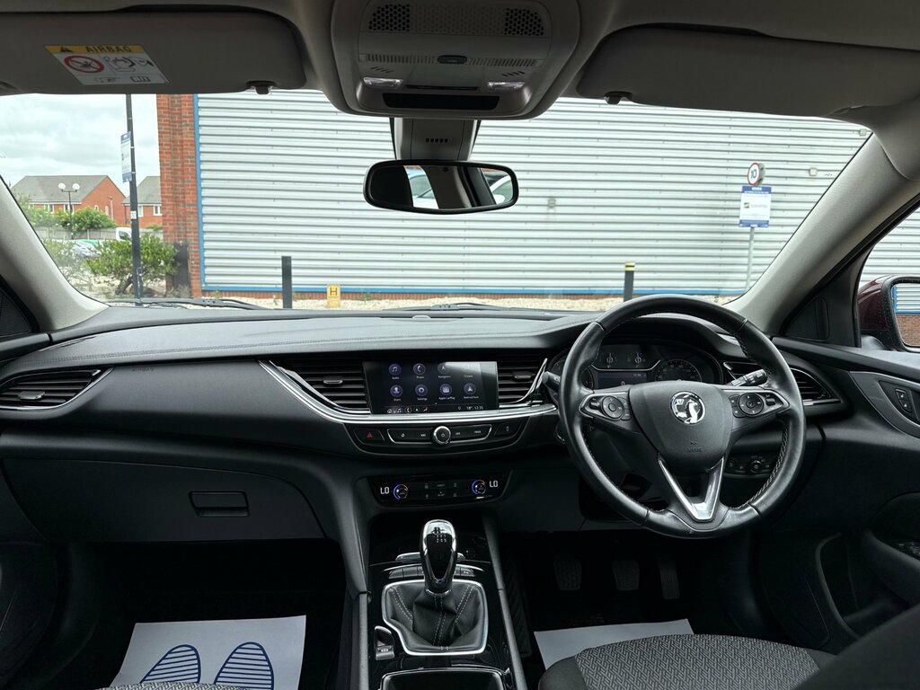 Vauxhall Insignia Sri Vx-line White #61