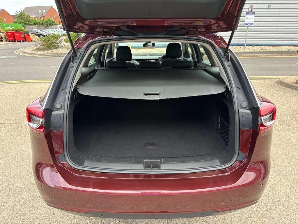 Vauxhall Insignia Sri Vx-line White #60