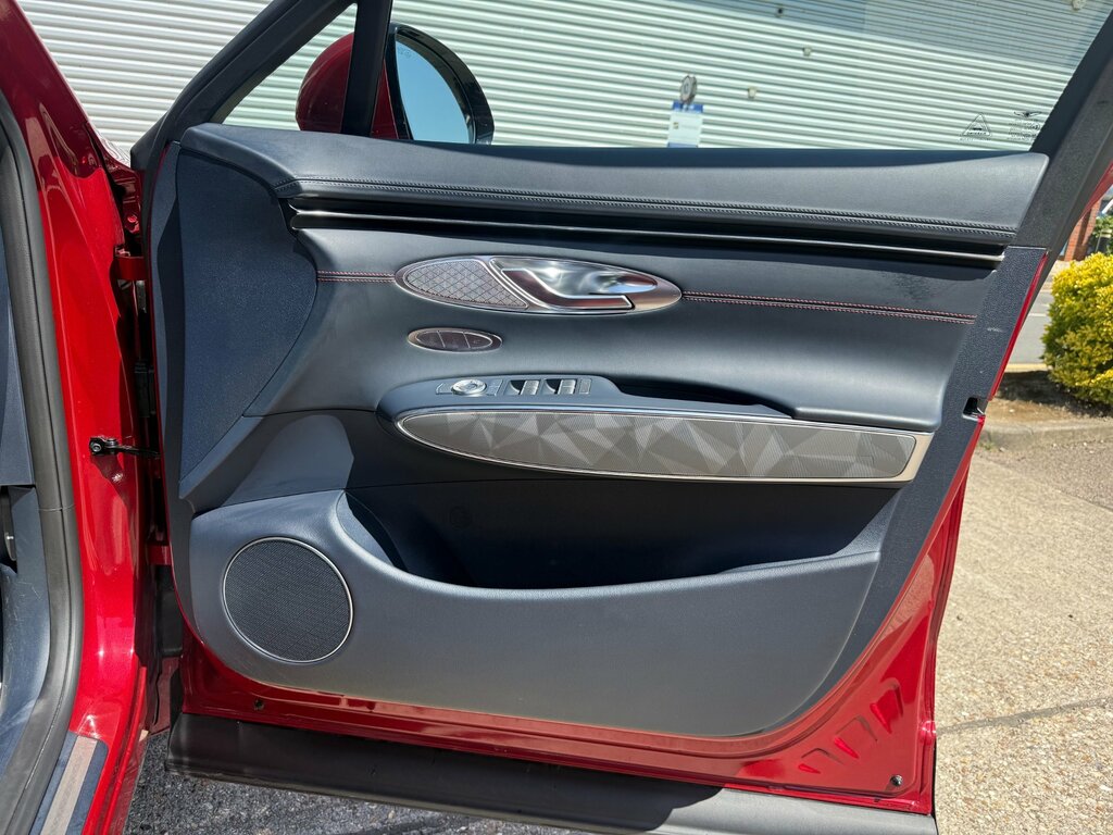 Genesis GV70 360Kw Sport 77Kwh Awd Silver #38