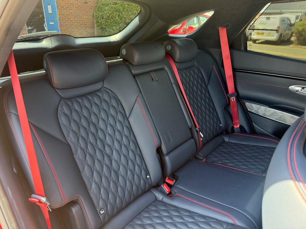 Genesis GV70 360Kw Sport 77Kwh Awd Silver #61