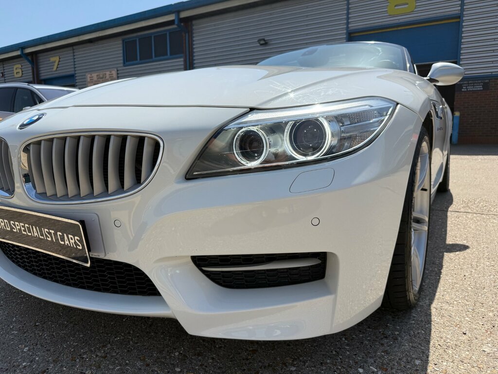 BMW Z4 Convertible White #12