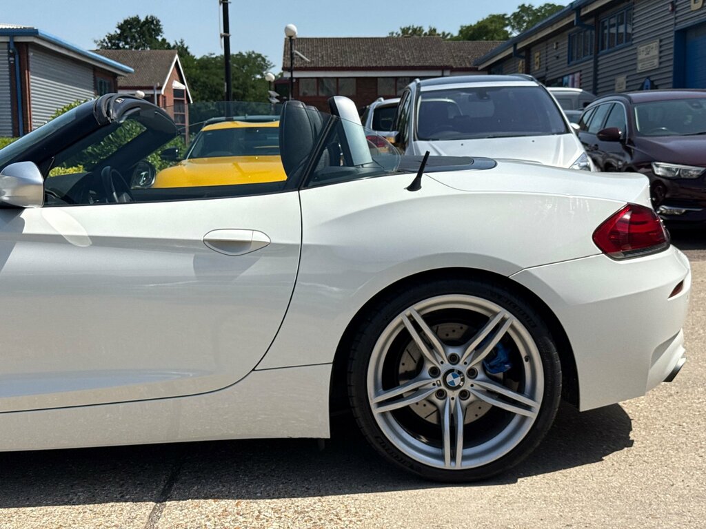 BMW Z4 Convertible White #29