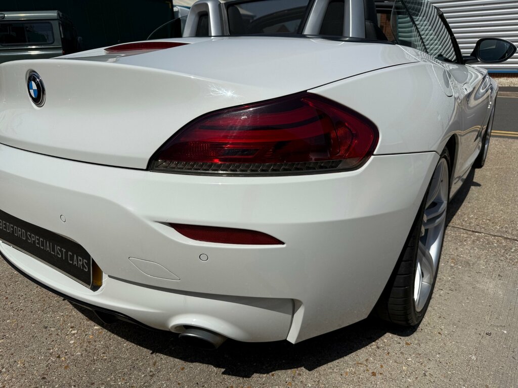 BMW Z4 Convertible White #17