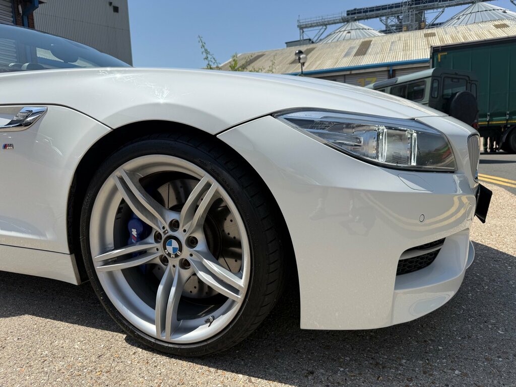 BMW Z4 Convertible White #10
