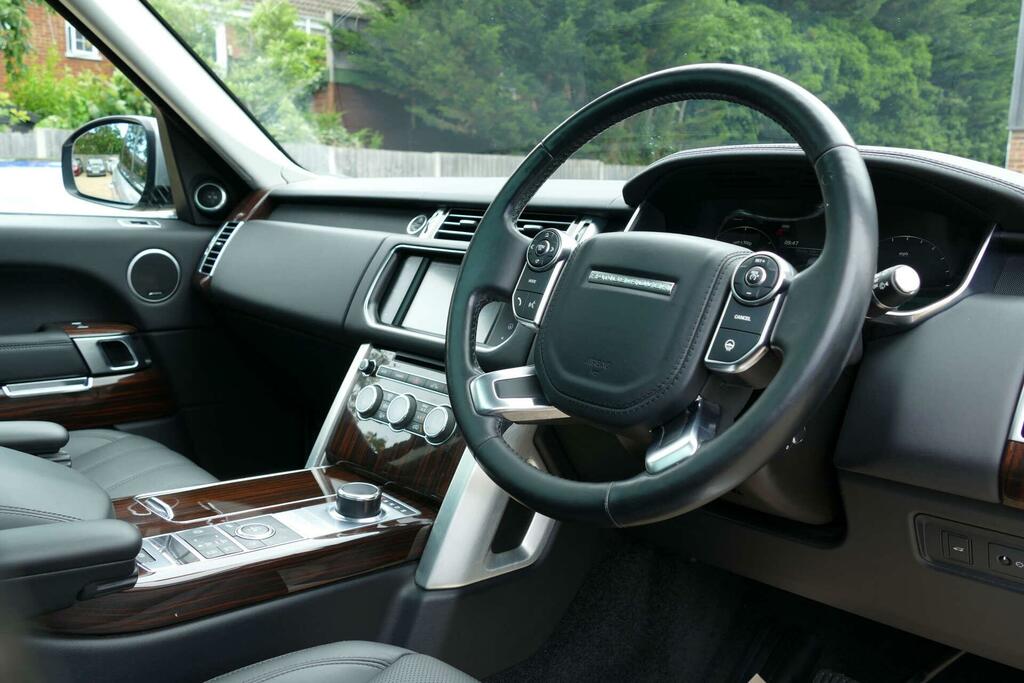 Land Rover Range Rover Vogue Silver #4