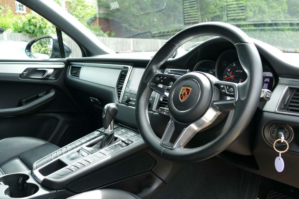 Porsche Macan Gts Black #3