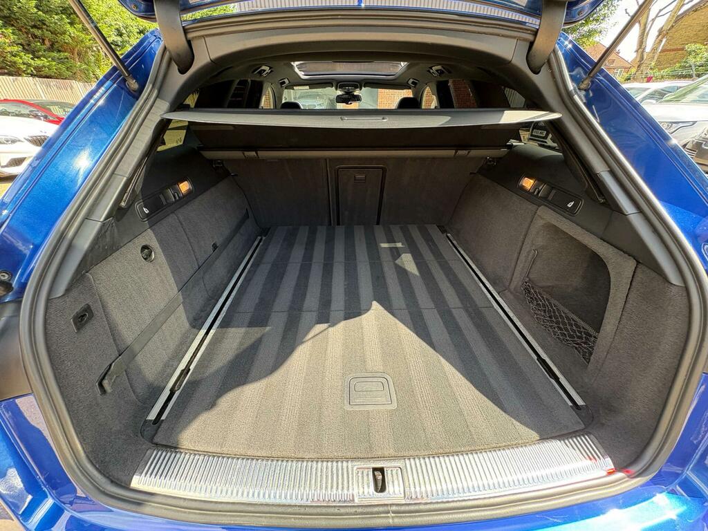 Audi RS6 Avant 4.0T Fsi Quattro Rs 6 Performance Tip Blue #55