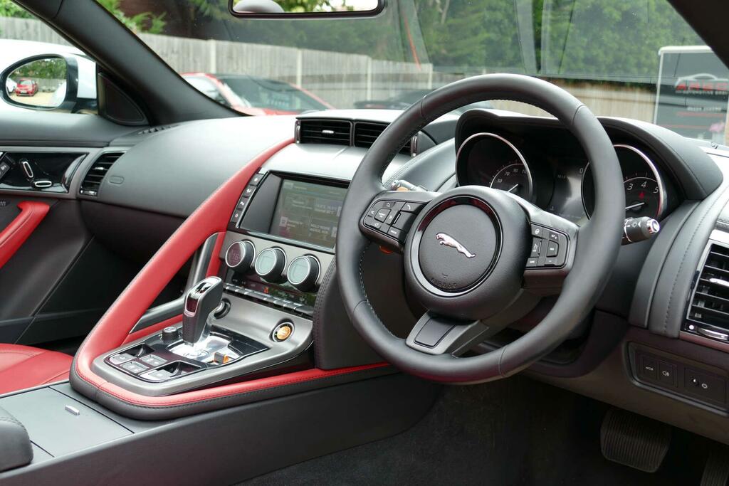 Jaguar F-Type Coupe 3.0 V6 S Euro 6 Ss 201515 Black #21