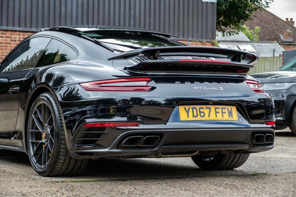 Porsche 911 911 Carrera 4S White #19