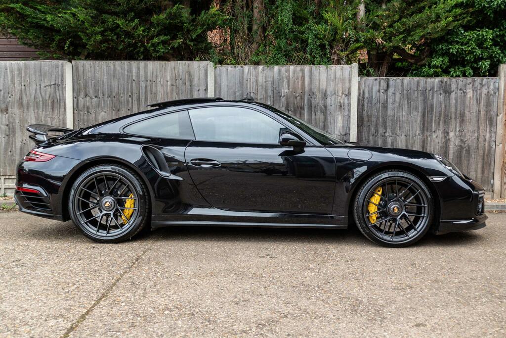 Porsche 911 911 Carrera 4S White #7
