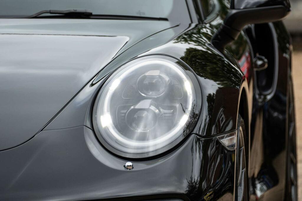Porsche 911 911 Carrera 4S White #16