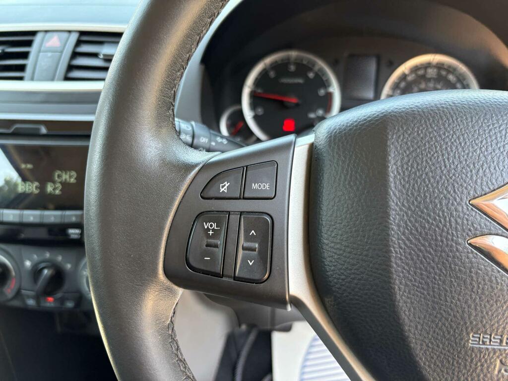 Suzuki Swift 1.3 Sz3 Hatchback 140 Gkm, 91 Red #21